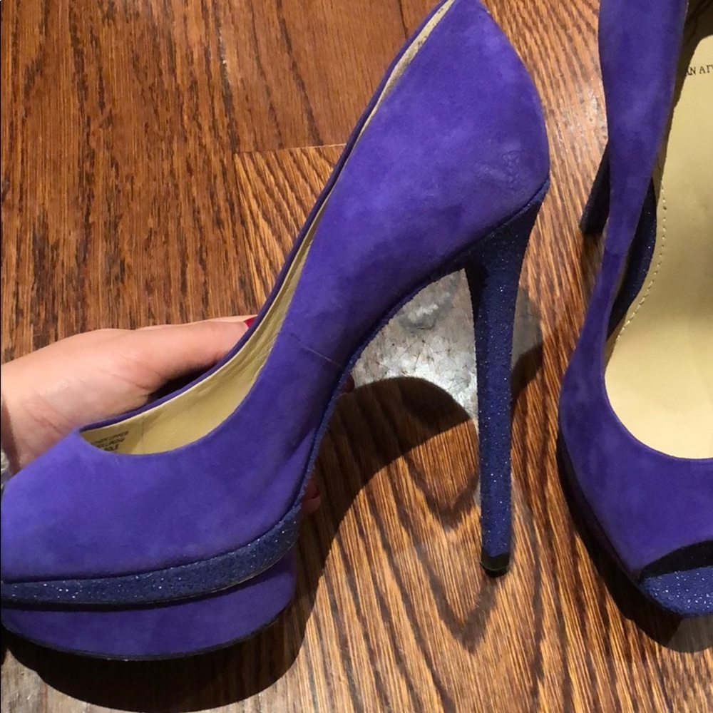B Brian Atwood purple platform heels - Picture 5 of 7